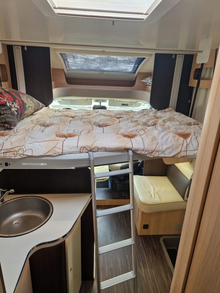 McLous MC4 voodi | CamperHome | Matkaauto rent Tartus